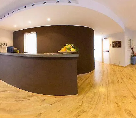 Hotel Bacco And Breakfast Pietra Ligure