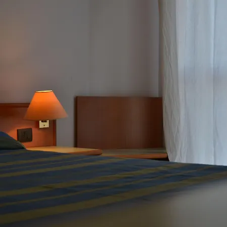 Bacco And Breakfast Hotel Pietra Ligure