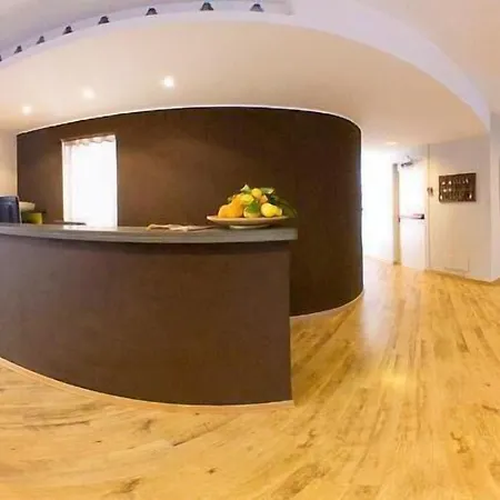 Hotel Bacco And Breakfast