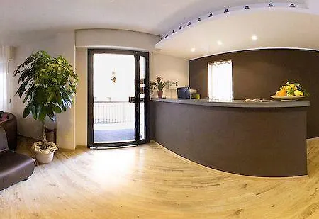 Hotel Bacco And Breakfast Pietra Ligure