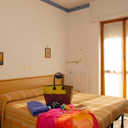 Bacco And Breakfast Hotel Pietra Ligure