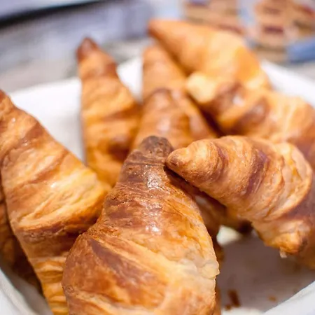 Отель Bacco And Breakfast 2*