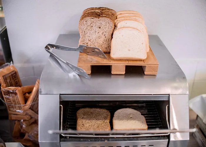 Bacco And Breakfast 2*